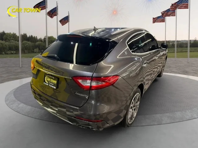SEMINUEVOS MASERATI Levante a Estados en autogozo