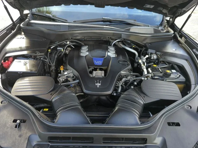 SEMINUEVOS MASERATI Levante a Estados en autogozo