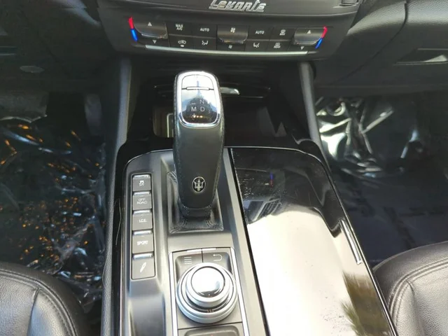 SEMINUEVOS MASERATI Levante a Estados en autogozo