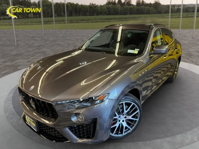 SEMINUEVOS MASERATI Levante a Estados en autogozo