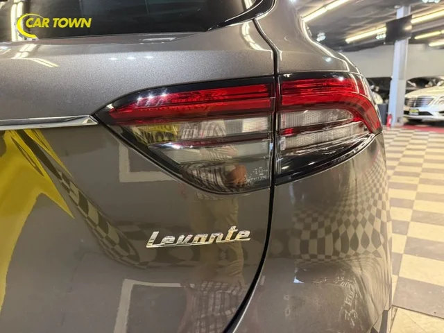 SEMINUEVOS MASERATI Levante a Estados en autogozo