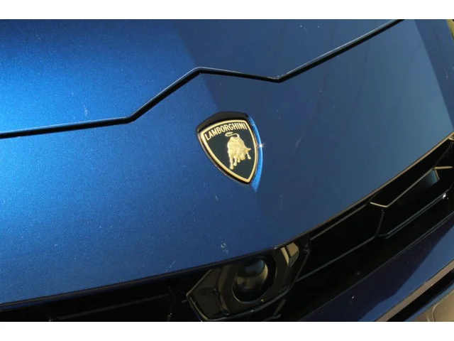SEMINUEVOS LAMBORGHINI Urus a Estados en autogozo