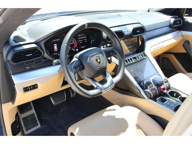 SEMINUEVOS LAMBORGHINI Urus a Estados en autogozo