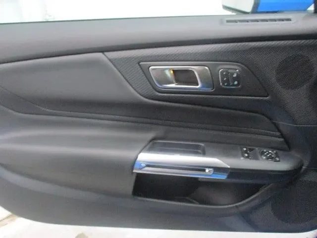 Nuevos FORD MUSTANG à Estados chez autogozo