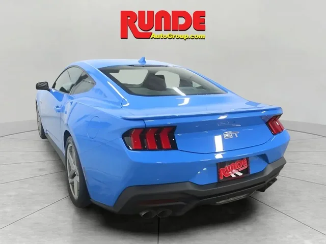 Nuevos FORD MUSTANG à Estados chez autogozo