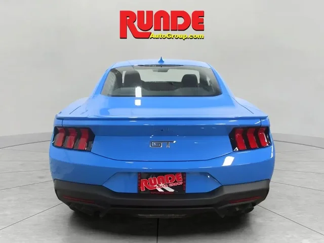 Nuevos FORD MUSTANG à Estados chez autogozo