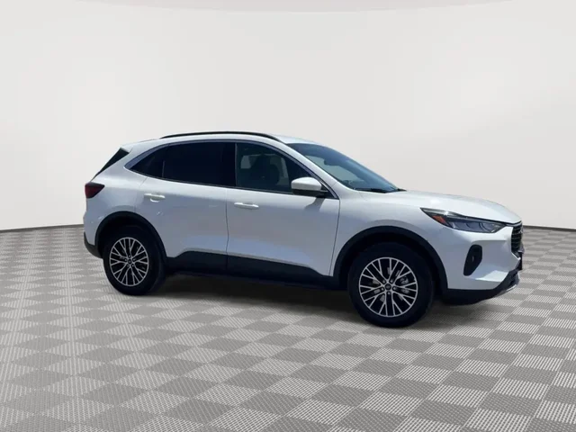 Nuevos FORD ESCAPE à Estados chez autogozo