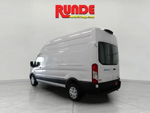 Nuevos FORD E-TRANSIT à Estados chez autogozo