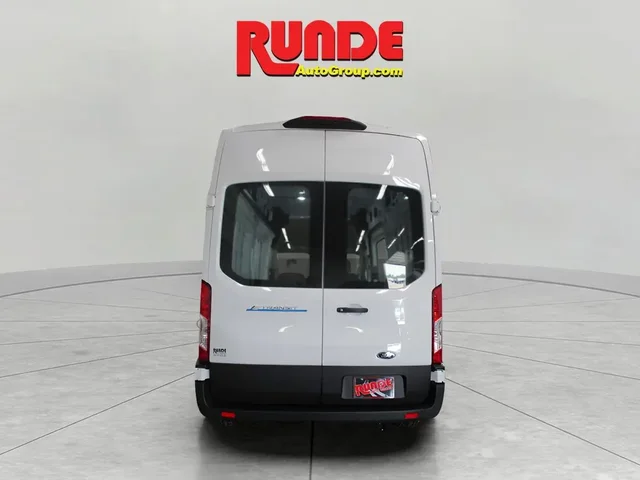 Nuevos FORD E-TRANSIT à Estados chez autogozo