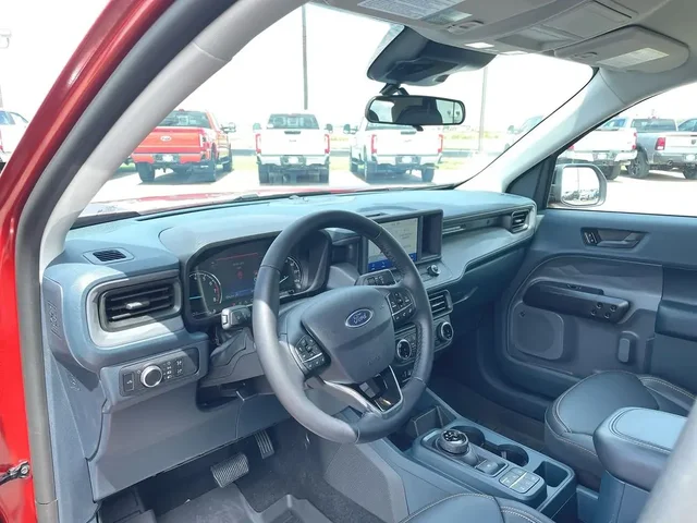 Nuevos FORD MAVERICK à Estados chez autogozo
