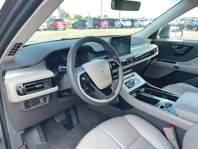 SEMINUEVOS LINCOLN Aviator a Estados en autogozo