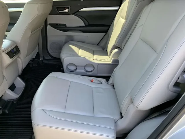 SEMINUEVOS TOYOTA Highlander a Estados en autogozo