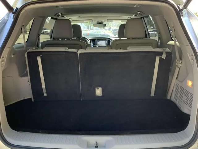 SEMINUEVOS TOYOTA Highlander a Estados en autogozo