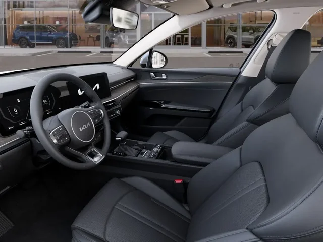Nuevos KIA K5 à Estados chez autogozo