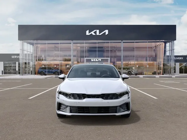 Nuevos KIA K5 à Estados chez autogozo