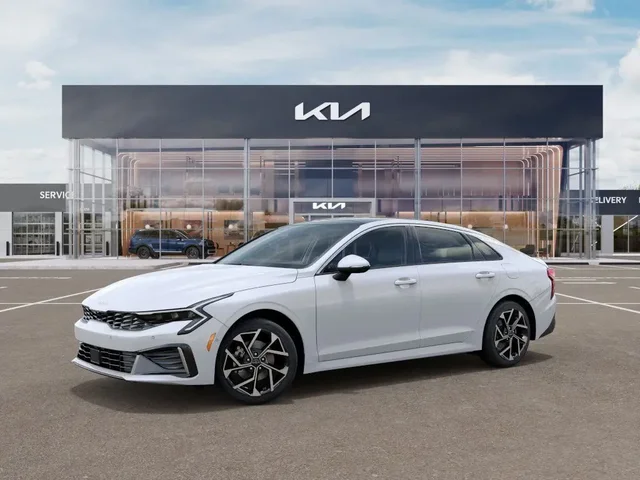Nuevos KIA K5 à Estados chez autogozo