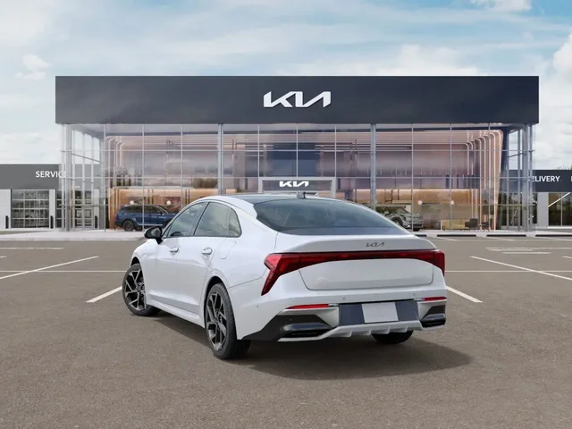 Nuevos KIA K5 à Estados chez autogozo