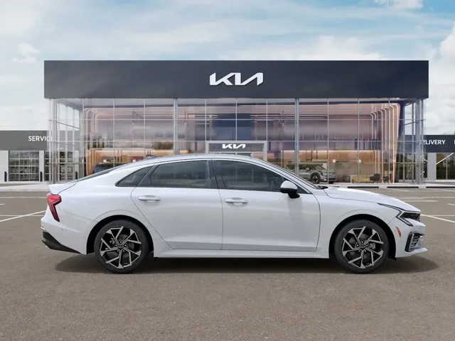 Nuevos KIA K5 à Estados chez autogozo