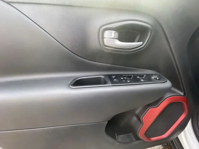 SEMINUEVOS JEEP Renegade a Estados en autogozo