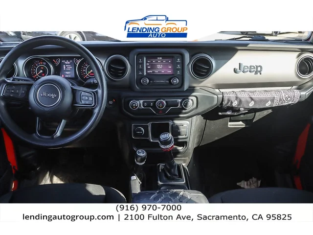 SEMINUEVOS JEEP Wrangler Unlimited at Lending Group Auto in Sacramento