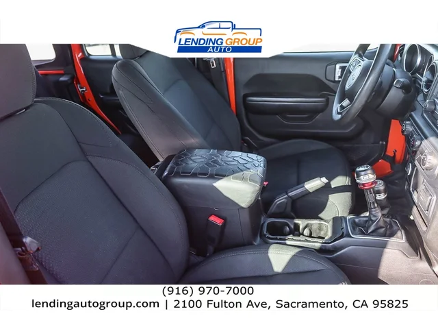 SEMINUEVOS JEEP Wrangler Unlimited at Lending Group Auto in Sacramento