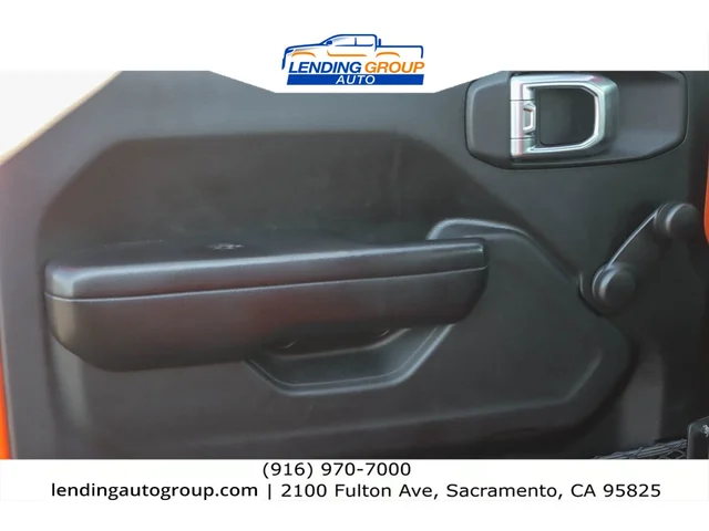 SEMINUEVOS JEEP Wrangler Unlimited at Lending Group Auto in Sacramento
