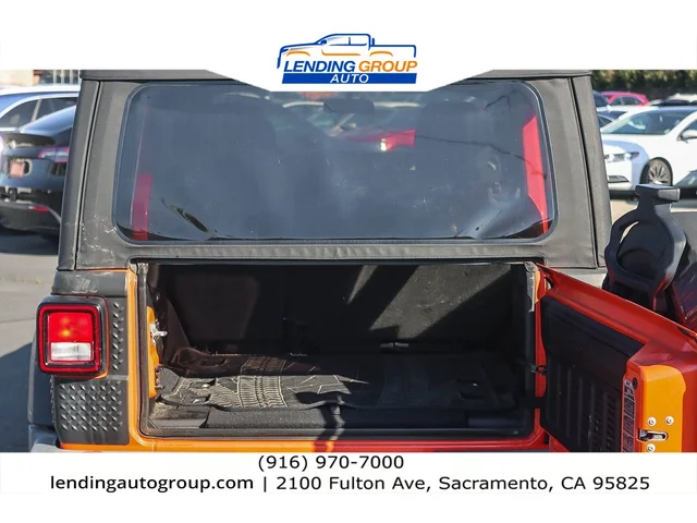 SEMINUEVOS JEEP Wrangler Unlimited at Lending Group Auto in Sacramento