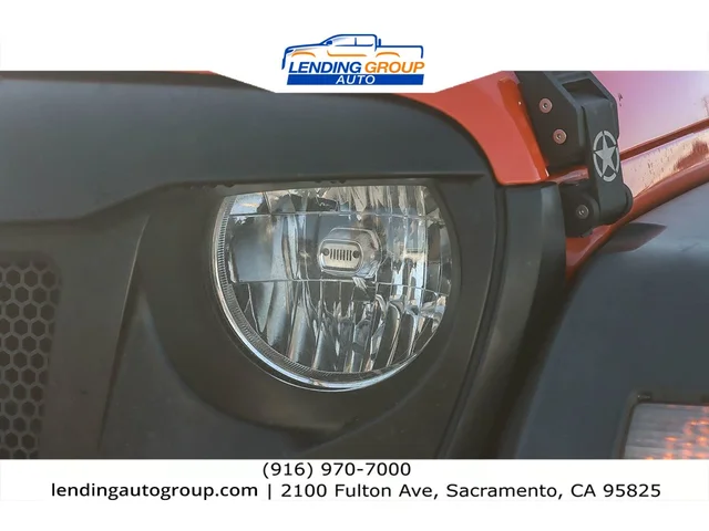 SEMINUEVOS JEEP Wrangler Unlimited at Lending Group Auto in Sacramento