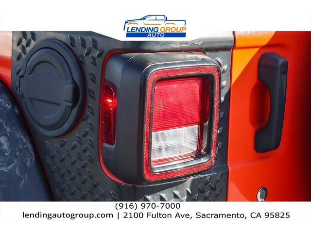 SEMINUEVOS JEEP Wrangler Unlimited at Lending Group Auto in Sacramento