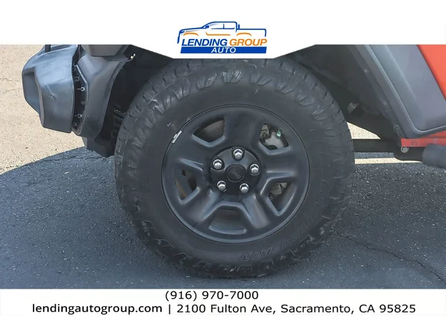 SEMINUEVOS JEEP Wrangler Unlimited at Lending Group Auto in Sacramento