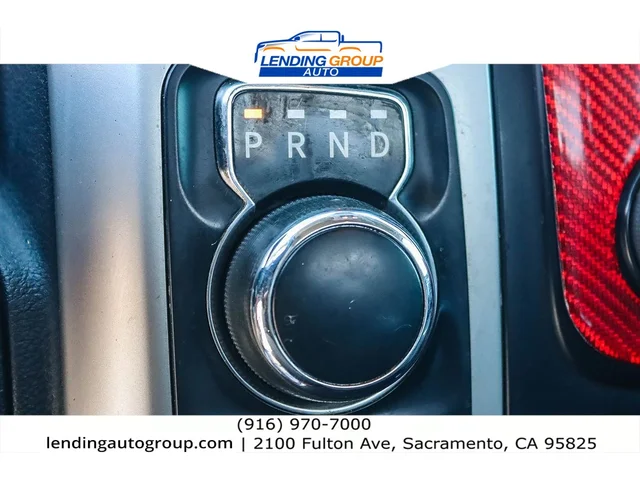 SEMINUEVOS RAM 1500 at Lending Group Auto in Sacramento