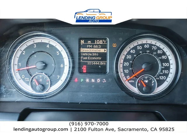 SEMINUEVOS RAM 1500 at Lending Group Auto in Sacramento