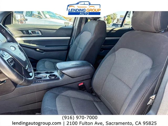 SEMINUEVOS FORD Explorer at Lending Group Auto in Sacramento