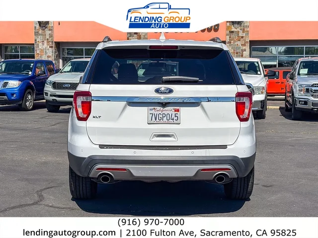 SEMINUEVOS FORD Explorer at Lending Group Auto in Sacramento