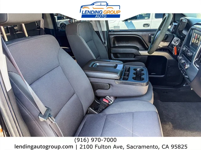 SEMINUEVOS CHEVROLET Silverado 1500 at Lending Group Auto in Sacramento