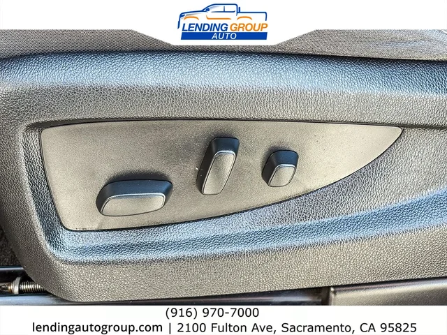 SEMINUEVOS CHEVROLET Silverado 1500 at Lending Group Auto in Sacramento
