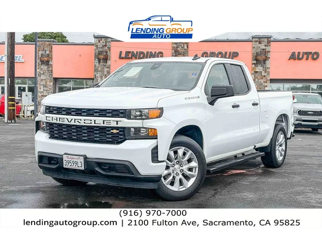 SEMINUEVOS CHEVROLET Silverado 1500 LTD at Lending Group Auto in Sacramento