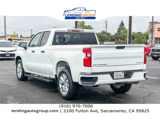 SEMINUEVOS CHEVROLET Silverado 1500 LTD at Lending Group Auto in Sacramento
