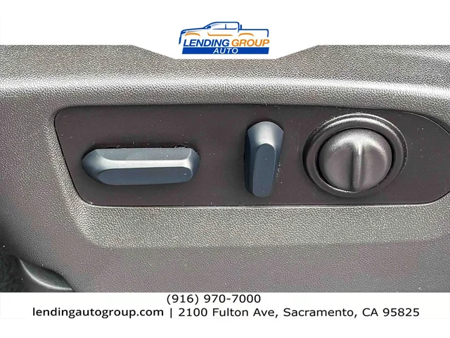 SEMINUEVOS CHEVROLET Silverado 1500 LTD at Lending Group Auto in Sacramento
