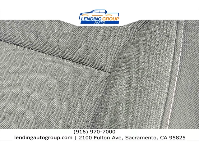 SEMINUEVOS CHEVROLET Silverado 1500 LTD at Lending Group Auto in Sacramento