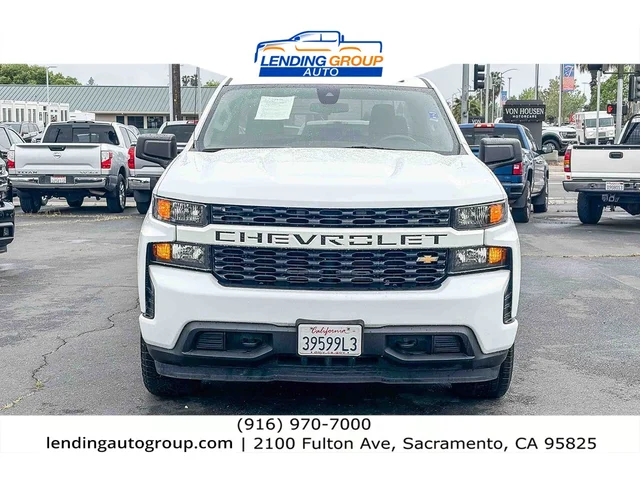 SEMINUEVOS CHEVROLET Silverado 1500 LTD at Lending Group Auto in Sacramento