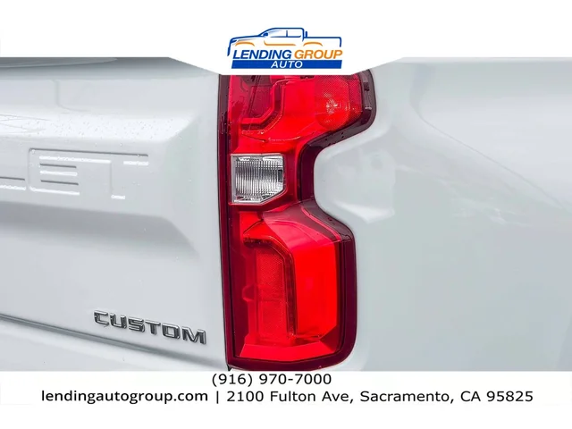 SEMINUEVOS CHEVROLET Silverado 1500 LTD at Lending Group Auto in Sacramento