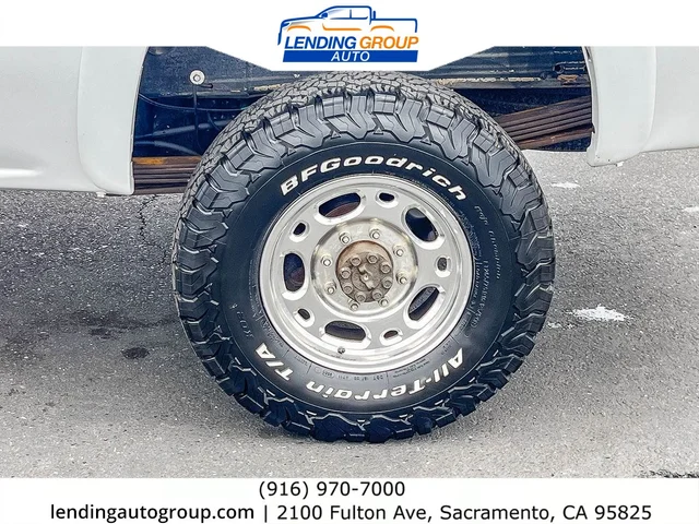SEMINUEVOS GMC Sierra 2500HD at Lending Group Auto in Sacramento