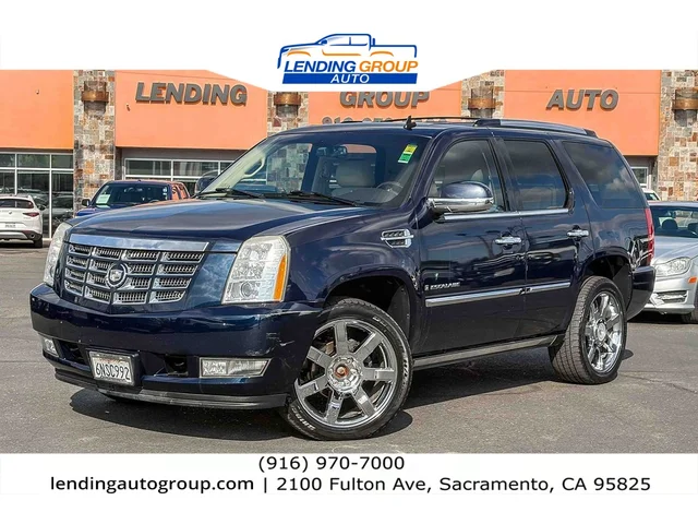 SEMINUEVOS CADILLAC Escalade at Lending Group Auto in Sacramento