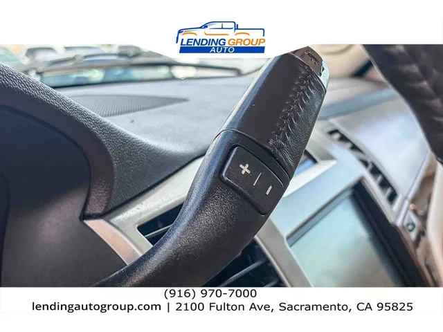 SEMINUEVOS CADILLAC Escalade at Lending Group Auto in Sacramento