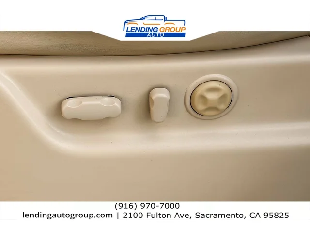SEMINUEVOS CADILLAC Escalade at Lending Group Auto in Sacramento
