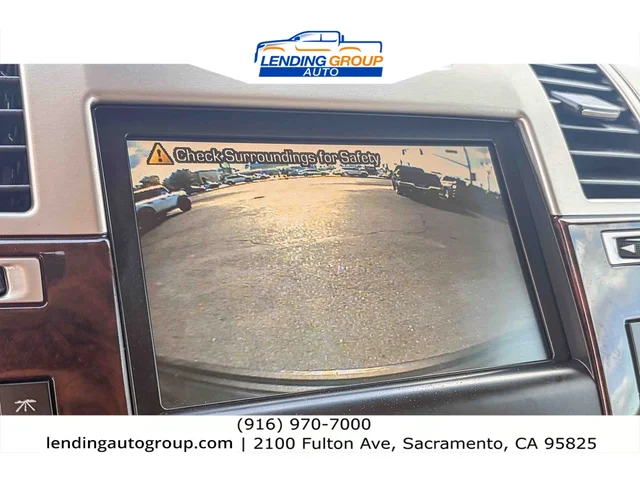 SEMINUEVOS CADILLAC Escalade at Lending Group Auto in Sacramento