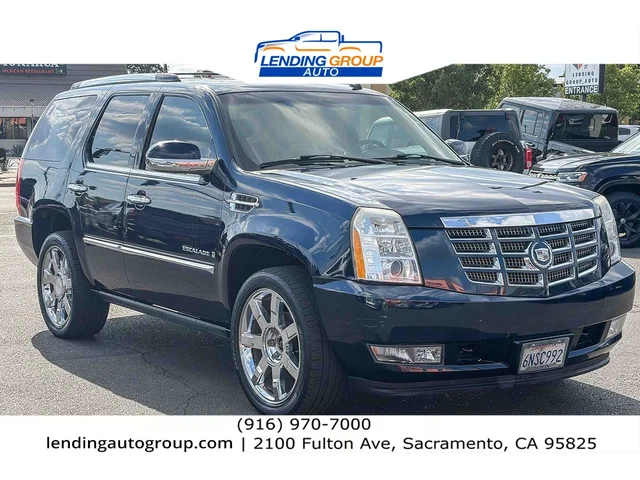 SEMINUEVOS CADILLAC Escalade at Lending Group Auto in Sacramento