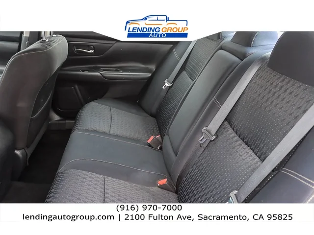 SEMINUEVOS NISSAN Altima at Lending Group Auto in Sacramento