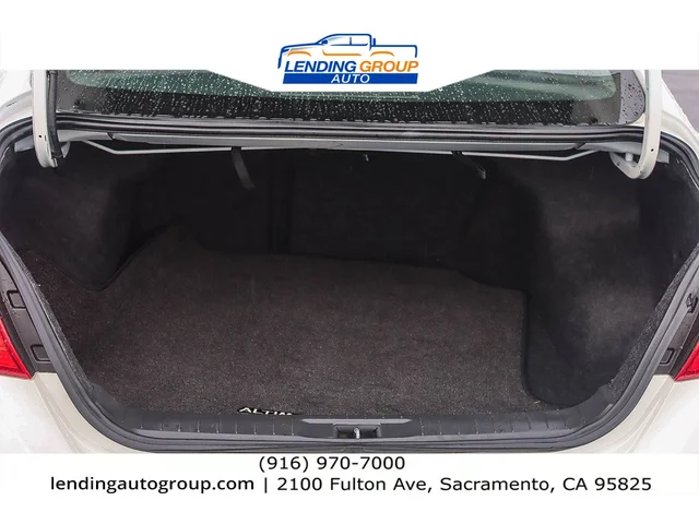 SEMINUEVOS NISSAN Altima at Lending Group Auto in Sacramento